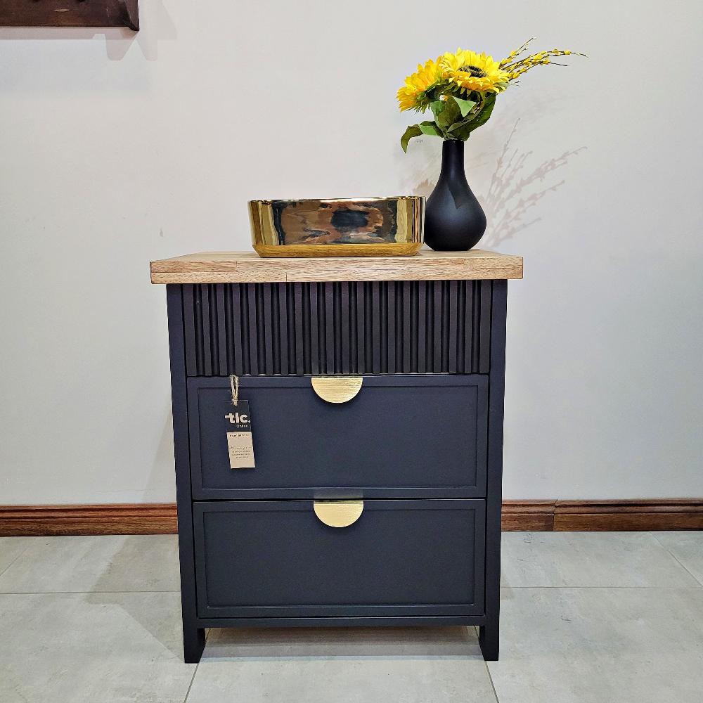 Silhouette-Double-Drawer-Vanity-Cabinet-01.jpg